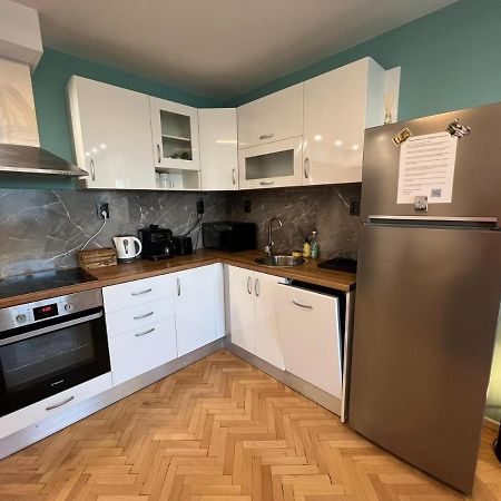 Al Malina 3Bdr Family Apt With Parking Space Near Airport And Iec София Екстериор снимка