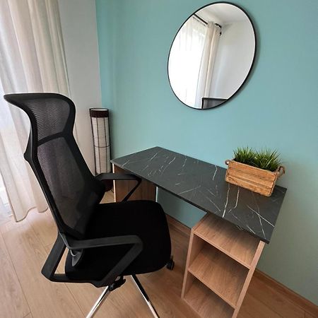 Al Malina 3Bdr Family Apt With Parking Space Near Airport And Iec София Екстериор снимка
