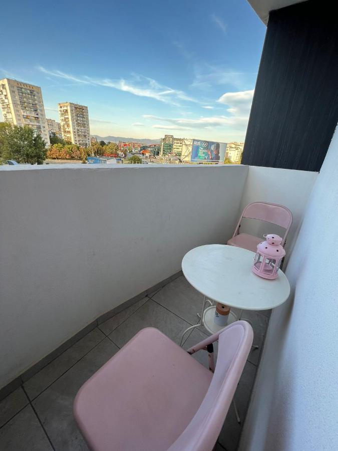 Al Malina 3Bdr Family Apt With Parking Space Near Airport And Iec София Екстериор снимка